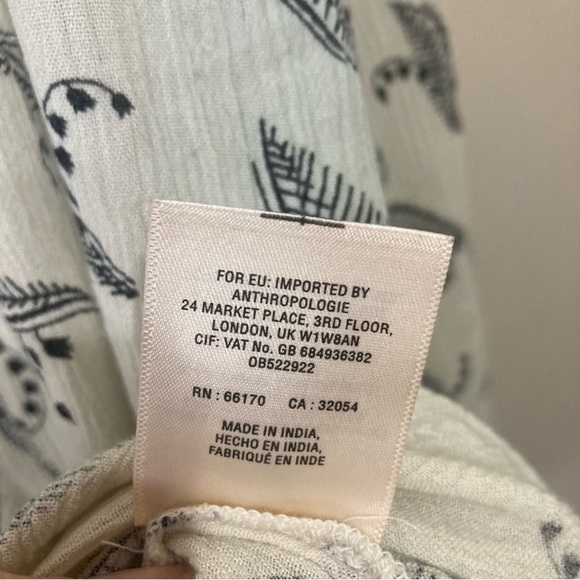 Anthropologie Embroidered Button Down Shirt Size 8 White Black - Picture 11 of 12